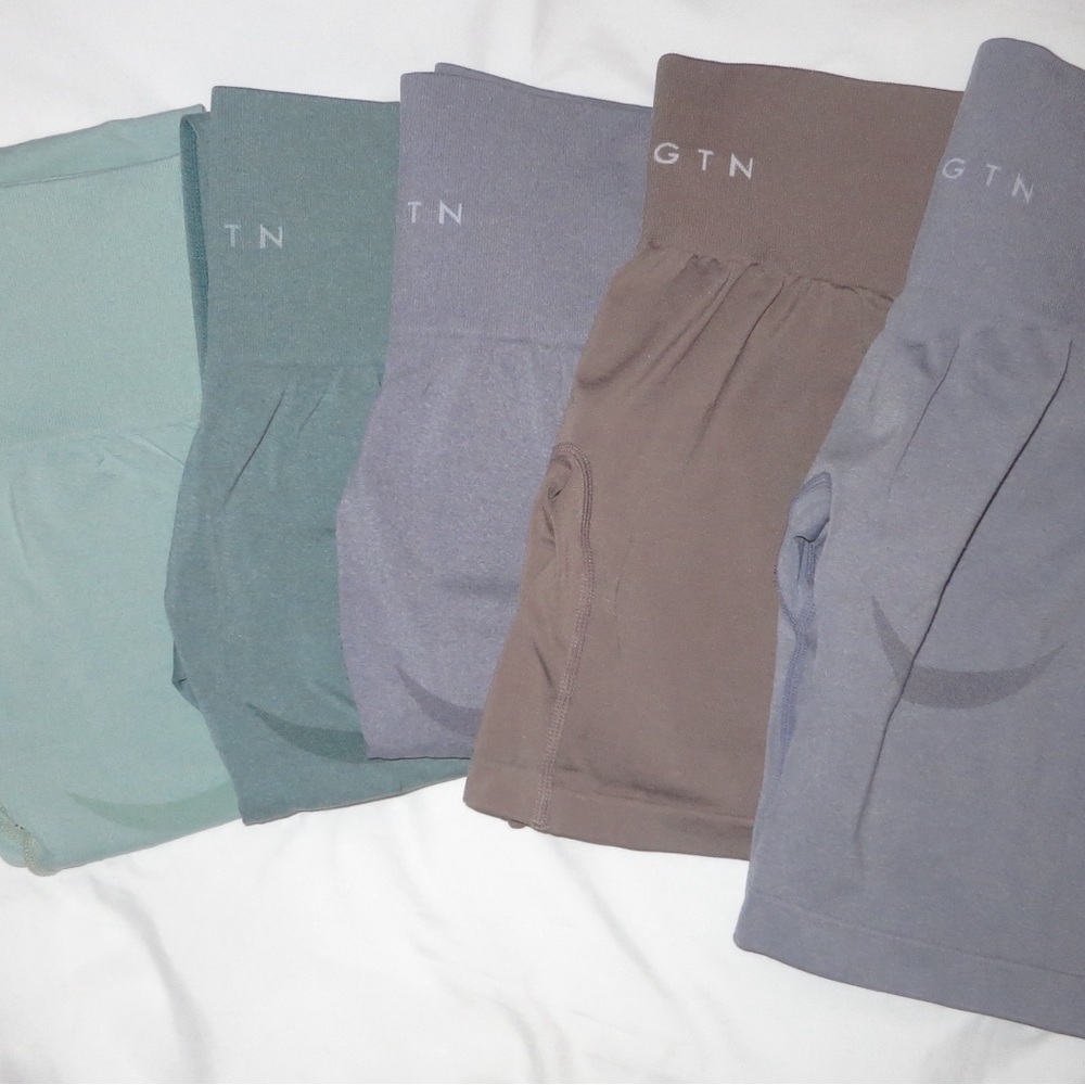 NVGTN Women's Leggings and Shorts Bundle